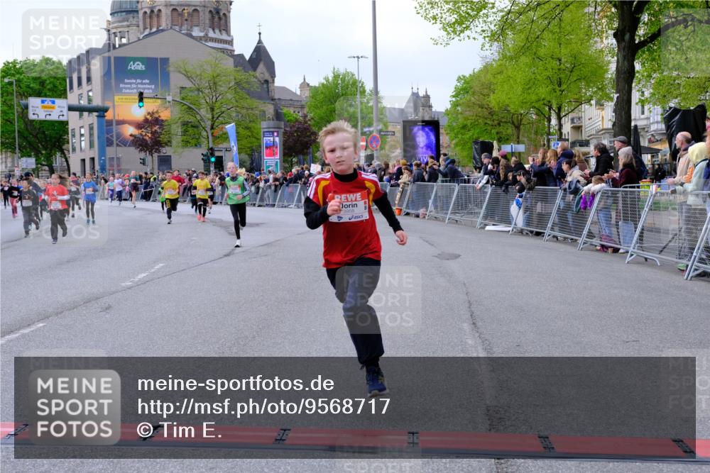 25.04.2026 - Das Zehntel Tim E. http://msf.ph/oto/9568717 25.04.2026 08:54:52 Ziel 1003, 1032, 1216, 1256, 1433, 1742, 1812, 1834, 1867, 2181, 2211, 2225, 2251, 2608, 2723, 2748, 2752, 2813, 2822, 2848, 3076, 3100, 3106, 3141, 3161, 3340, 3524, 3831, 3958, 4009, 4028, 4030, 4041 meine-sportfotos.de