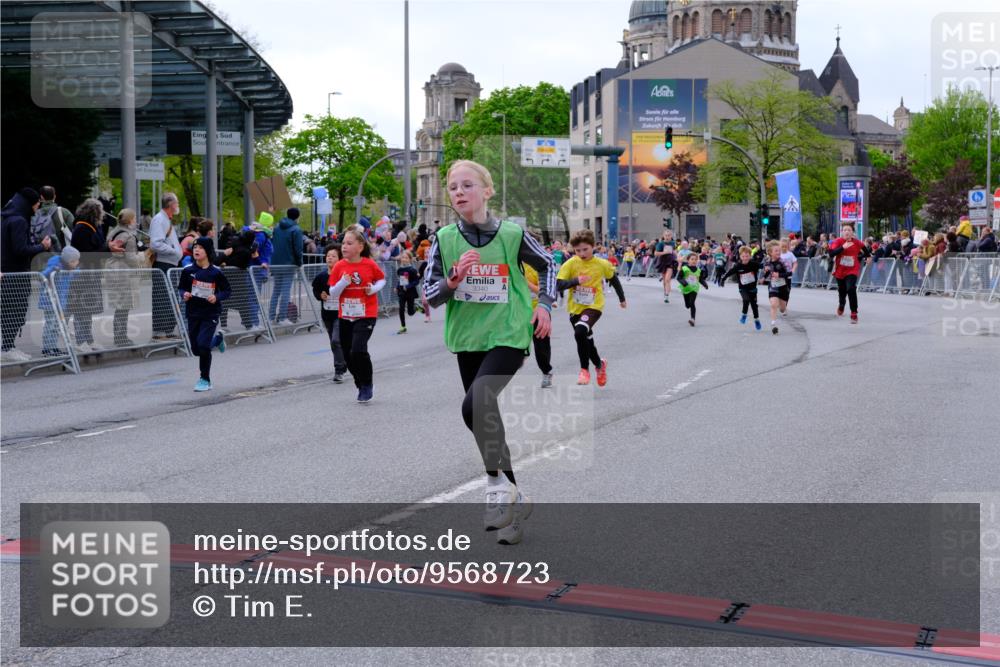 25.04.2026 - Das Zehntel Tim E. http://msf.ph/oto/9568723 25.04.2026 08:54:56 Ziel 1032, 1266, 1300, 1340, 1812, 1867, 2181, 2211, 2251, 2608, 2633, 2748, 2752, 2848, 2962, 3049, 3053, 3076, 3100, 3106, 3141, 3161, 3340, 3379, 3506, 3524, 3731, 3756, 3760, 3783, 3831, 3958, 4009, 4028, 4030 meine-sportfotos.de