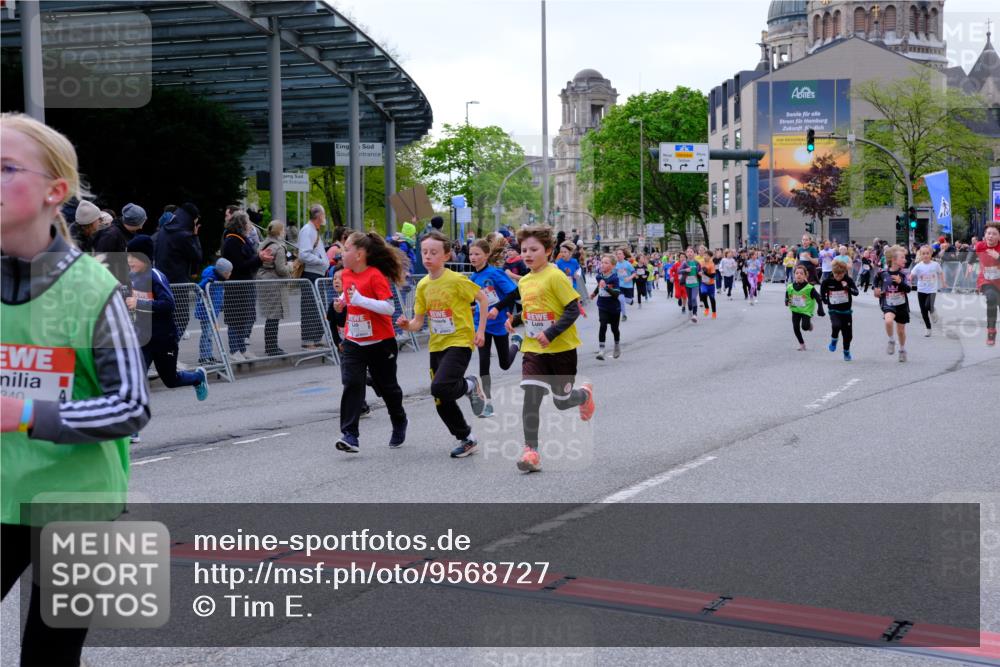 25.04.2026 - Das Zehntel Tim E. http://msf.ph/oto/9568727 25.04.2026 08:54:57 Ziel 1032, 1266, 1300, 1340, 1812, 1867, 2039, 2047, 2181, 2211, 2251, 2608, 2633, 2748, 2752, 2848, 2962, 3049, 3053, 3076, 3100, 3106, 3141, 3340, 3379, 3506, 3731, 3756, 3760, 3783, 3831, 3958, 4009, 4028, 4030 meine-sportfotos.de