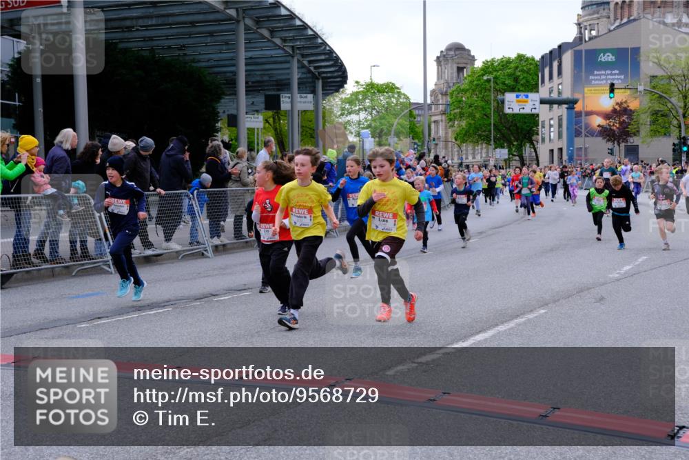 25.04.2026 - Das Zehntel Tim E. http://msf.ph/oto/9568729 25.04.2026 08:54:57 Ziel 1032, 1266, 1300, 1340, 1812, 1867, 2039, 2047, 2181, 2211, 2251, 2608, 2633, 2748, 2752, 2848, 2962, 3049, 3053, 3076, 3100, 3106, 3141, 3340, 3379, 3506, 3731, 3756, 3760, 3783, 3831, 3958, 4009, 4028, 4030 meine-sportfotos.de