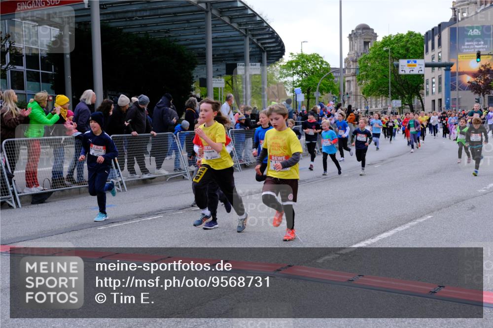 25.04.2026 - Das Zehntel Tim E. http://msf.ph/oto/9568731 25.04.2026 08:54:57 Ziel 1032, 1266, 1300, 1340, 1812, 1867, 2039, 2047, 2181, 2211, 2251, 2608, 2633, 2748, 2752, 2848, 2962, 3049, 3053, 3076, 3100, 3106, 3141, 3340, 3379, 3506, 3731, 3756, 3760, 3783, 3831, 3958, 4009, 4028, 4030 meine-sportfotos.de