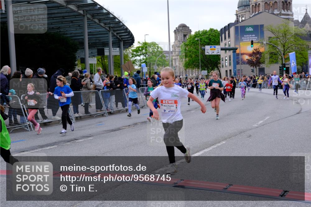 25.04.2026 - Das Zehntel Tim E. http://msf.ph/oto/9568745 25.04.2026 08:55:01 Ziel 1266, 1300, 1340, 1812, 2039, 2047, 2056, 2181, 2459, 2608, 2619, 2633, 2748, 2752, 2793, 2848, 2962, 3049, 3053, 3120, 3126, 3340, 3358, 3379, 3506, 3636, 3731, 3756, 3760, 3783, 3826, 3828, 4014 meine-sportfotos.de
