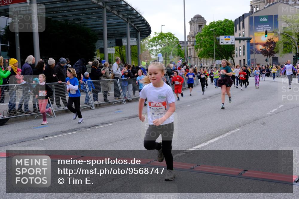 25.04.2026 - Das Zehntel Tim E. http://msf.ph/oto/9568747 25.04.2026 08:55:01 Ziel 1266, 1300, 1340, 1812, 2039, 2047, 2056, 2181, 2459, 2608, 2619, 2633, 2748, 2752, 2793, 2848, 2962, 3049, 3053, 3120, 3126, 3340, 3358, 3379, 3506, 3636, 3731, 3756, 3760, 3783, 3826, 3828, 4014 meine-sportfotos.de