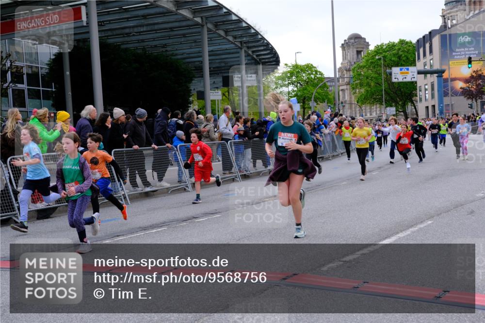 25.04.2026 - Das Zehntel Tim E. http://msf.ph/oto/9568756 25.04.2026 08:55:03 Ziel 1160, 1266, 1300, 1340, 1812, 2009, 2010, 2039, 2047, 2056, 2459, 2619, 2633, 2748, 2752, 2793, 2828, 2962, 3049, 3053, 3091, 3120, 3126, 3236, 3247, 3340, 3358, 3379, 3506, 3636, 3731, 3756, 3760, 3783, 3826, 3828, 4014 meine-sportfotos.de