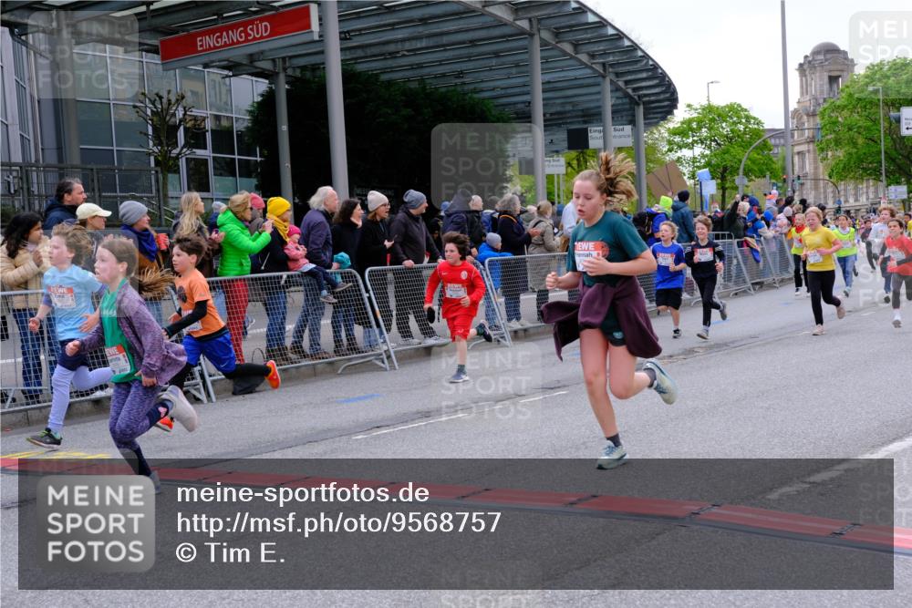 25.04.2026 - Das Zehntel Tim E. http://msf.ph/oto/9568757 25.04.2026 08:55:03 Ziel 1160, 1266, 1300, 1340, 1812, 2009, 2010, 2039, 2047, 2056, 2459, 2619, 2633, 2748, 2752, 2793, 2828, 2962, 3049, 3053, 3091, 3120, 3126, 3236, 3247, 3340, 3358, 3379, 3506, 3636, 3731, 3756, 3760, 3783, 3826, 3828, 4014 meine-sportfotos.de
