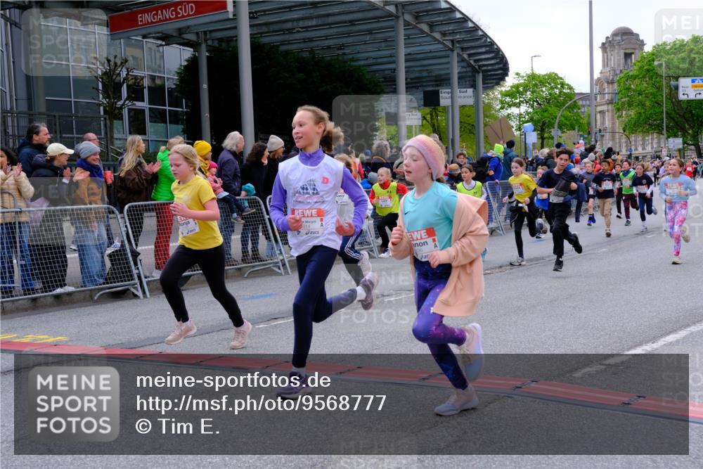 25.04.2026 - Das Zehntel Tim E. http://msf.ph/oto/9568777 25.04.2026 08:55:06 Ziel 1090, 1160, 1297, 1306, 1340, 1380, 1550, 1642, 2009, 2010, 2039, 2047, 2056, 2459, 2619, 2793, 2828, 3049, 3053, 3091, 3120, 3126, 3236, 3247, 3358, 3379, 3506, 3636, 3668, 3678, 3731, 3756, 3760, 3783, 3814, 3826, 3828, 3936, 4014 meine-sportfotos.de