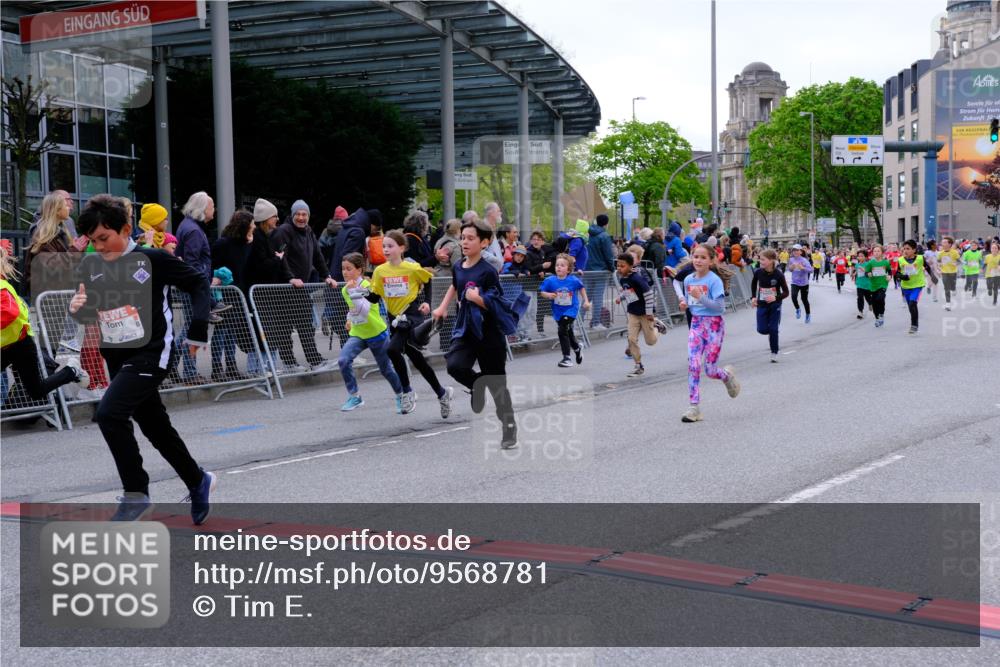 25.04.2026 - Das Zehntel Tim E. http://msf.ph/oto/9568781 25.04.2026 08:55:07 Ziel 1090, 1160, 1297, 1306, 1340, 1380, 1550, 1642, 1646, 1657, 1818, 2009, 2010, 2039, 2047, 2056, 2459, 2619, 2793, 2828, 3049, 3053, 3091, 3105, 3120, 3126, 3128, 3236, 3247, 3358, 3506, 3636, 3668, 3678, 3731, 3756, 3760, 3814, 3826, 3828, 3936, 4014 meine-sportfotos.de