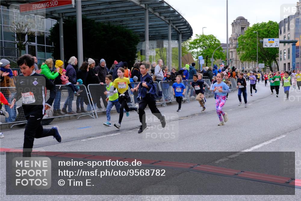 25.04.2026 - Das Zehntel Tim E. http://msf.ph/oto/9568782 25.04.2026 08:55:07 Ziel 1090, 1160, 1297, 1306, 1340, 1380, 1550, 1642, 1646, 1657, 1818, 2009, 2010, 2039, 2047, 2056, 2459, 2619, 2793, 2828, 3049, 3053, 3091, 3105, 3120, 3126, 3128, 3236, 3247, 3358, 3506, 3636, 3668, 3678, 3731, 3756, 3760, 3814, 3826, 3828, 3936, 4014 meine-sportfotos.de