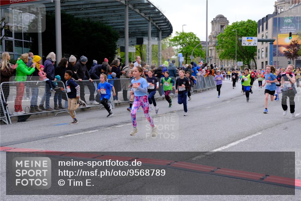 25.04.2026 - Das Zehntel Tim E. http://msf.ph/oto/9568789 25.04.2026 08:55:08 Ziel 1090, 1160, 1297, 1306, 1380, 1550, 1642, 1646, 1657, 1818, 2009, 2010, 2039, 2047, 2056, 2459, 2619, 2793, 2828, 3091, 3105, 3120, 3126, 3128, 3236, 3247, 3358, 3506, 3636, 3668, 3678, 3814, 3826, 3828, 3936, 4014 meine-sportfotos.de