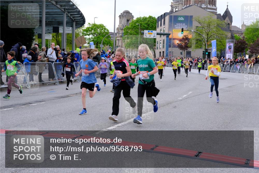 25.04.2026 - Das Zehntel Tim E. http://msf.ph/oto/9568793 25.04.2026 08:55:09 Ziel 1090, 1160, 1297, 1306, 1380, 1550, 1642, 1646, 1657, 1818, 2009, 2010, 2039, 2047, 2056, 2439, 2459, 2619, 2711, 2718, 2793, 2828, 3091, 3105, 3120, 3126, 3128, 3236, 3247, 3358, 3636, 3668, 3678, 3721, 3814, 3826, 3828, 3936, 4014 meine-sportfotos.de