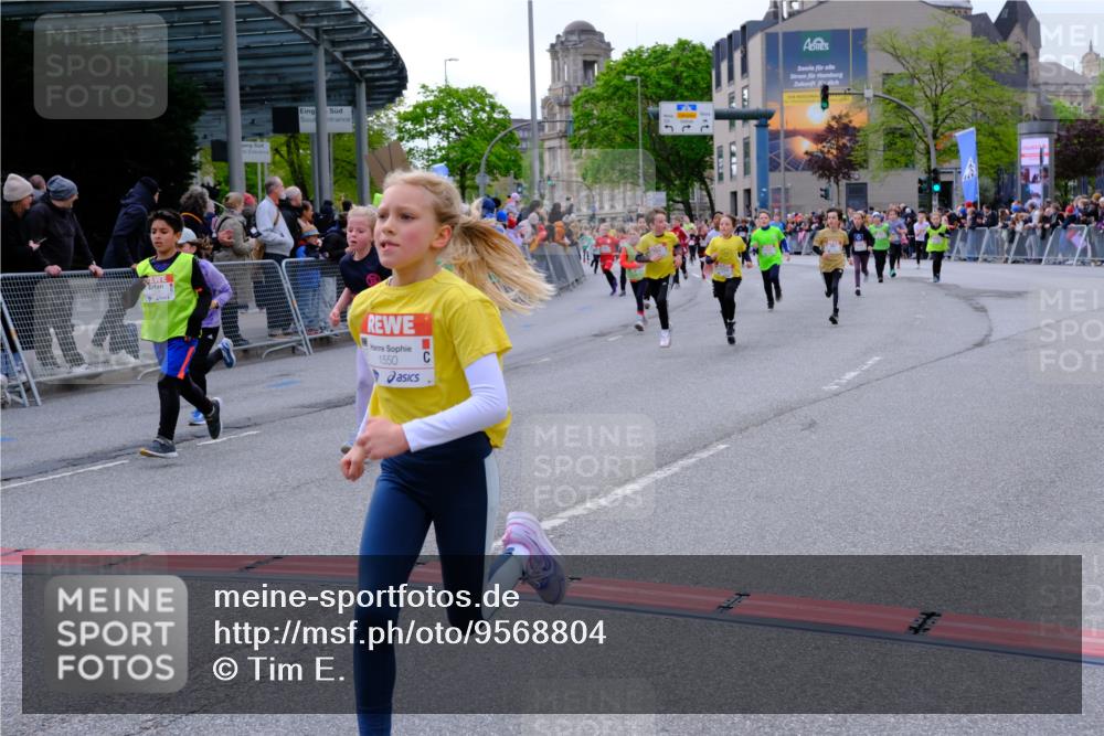 25.04.2026 - Das Zehntel Tim E. http://msf.ph/oto/9568804 25.04.2026 08:55:11 Ziel 1090, 1160, 1297, 1306, 1380, 1517, 1550, 1642, 1646, 1657, 1818, 2009, 2010, 2439, 2619, 2711, 2718, 2793, 2828, 3091, 3105, 3120, 3126, 3128, 3236, 3247, 3313, 3358, 3544, 3636, 3668, 3678, 3721, 3814, 3936, 3964, 4014 meine-sportfotos.de