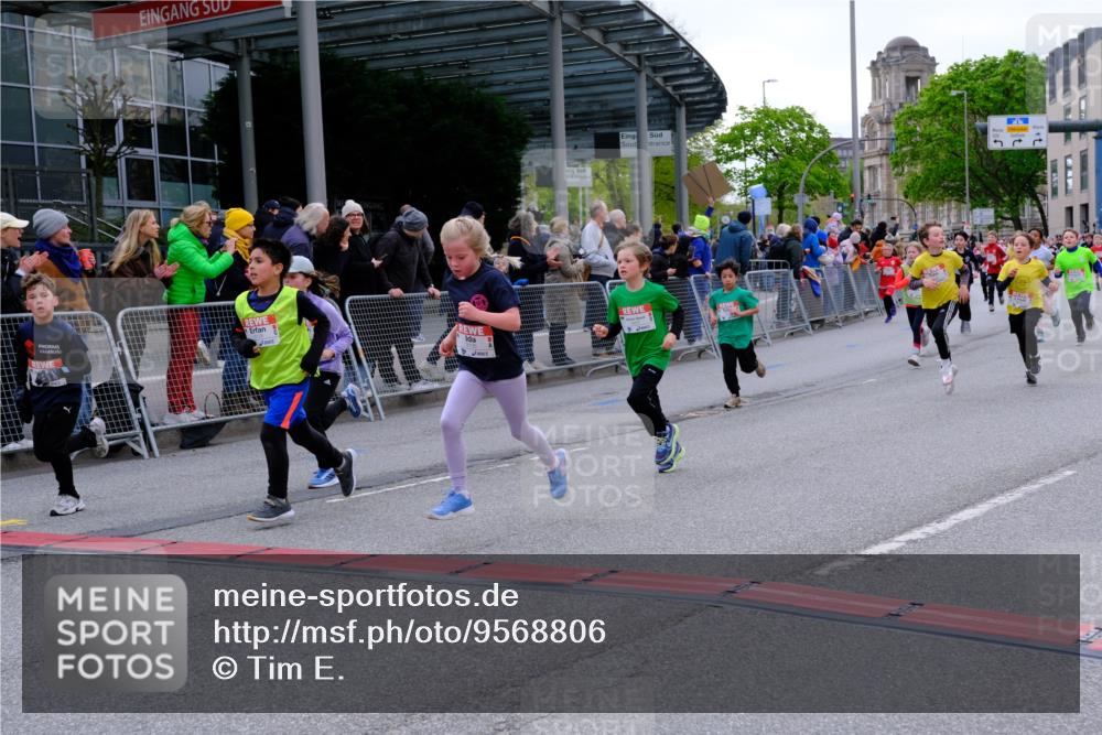 25.04.2026 - Das Zehntel Tim E. http://msf.ph/oto/9568806 25.04.2026 08:55:12 Ziel 1045, 1090, 1160, 1297, 1306, 1380, 1517, 1550, 1642, 1646, 1657, 1818, 2009, 2010, 2439, 2619, 2650, 2711, 2718, 2793, 2828, 3091, 3105, 3120, 3126, 3128, 3236, 3247, 3313, 3544, 3636, 3668, 3678, 3721, 3814, 3936, 3964, 4014 meine-sportfotos.de