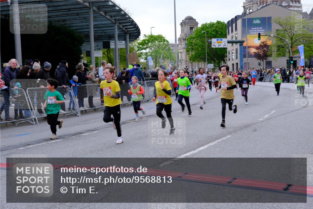 25.04.2026 - Das Zehntel Tim E. http://msf.ph/oto/9568813 25.04.2026 08:55:13 Ziel 1038, 1045, 1090, 1160, 1297, 1304, 1306, 1380, 1381, 1517, 1550, 1642, 1646, 1657, 1818, 2009, 2010, 2439, 2584, 2650, 2711, 2718, 2793, 2828, 3091, 3105, 3128, 3145, 3236, 3247, 3313, 3544, 3636, 3668, 3678, 3721, 3814, 3936, 3964, 4014 meine-sportfotos.de