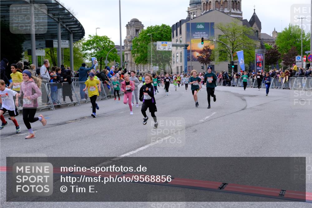 25.04.2026 - Das Zehntel Tim E. http://msf.ph/oto/9568856 25.04.2026 08:55:23 Ziel 1038, 1045, 1050, 1056, 1070, 1304, 1381, 1565, 1614, 1875, 1975, 2037, 2071, 2171, 2387, 2584, 2650, 2682, 2769, 2780, 3062, 3145, 3237, 3445, 3516, 3544, 3893, 3895, 3964, 3980, 4006 meine-sportfotos.de