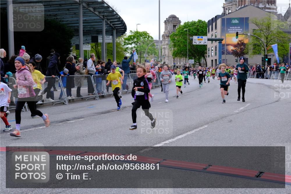 25.04.2026 - Das Zehntel Tim E. http://msf.ph/oto/9568861 25.04.2026 08:55:24 Ziel 1038, 1045, 1050, 1056, 1070, 1304, 1381, 1565, 1614, 1875, 1975, 2037, 2071, 2171, 2387, 2398, 2584, 2650, 2682, 2769, 2780, 3062, 3145, 3237, 3445, 3516, 3893, 3895, 3980, 4006, 4035 meine-sportfotos.de