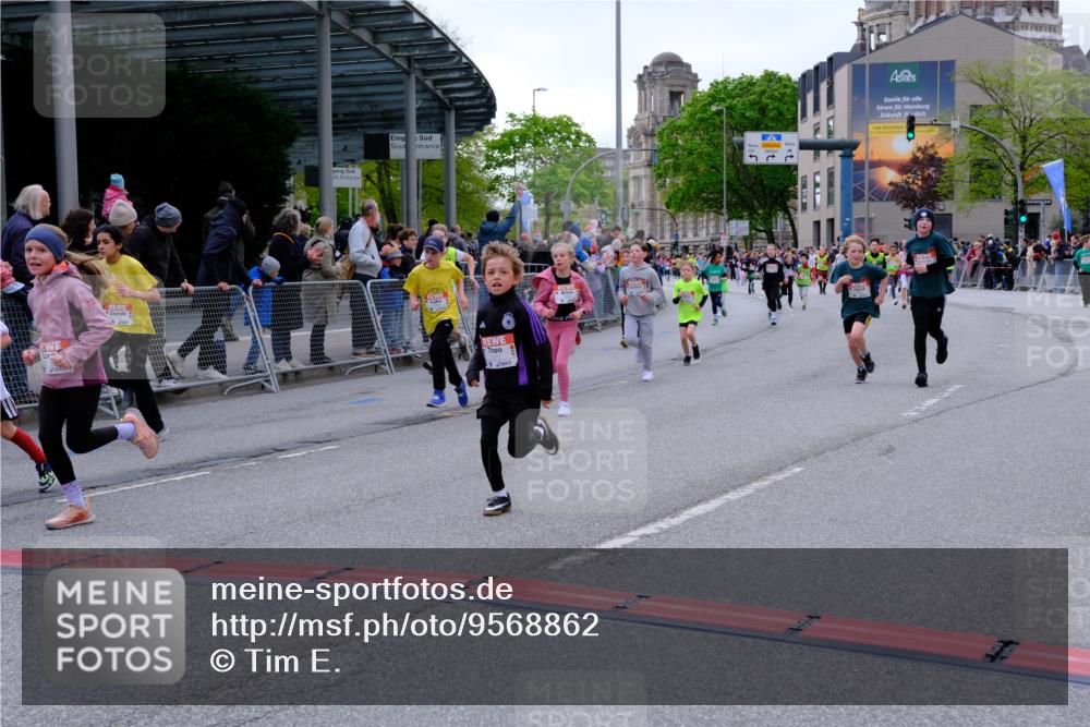 25.04.2026 - Das Zehntel Tim E. http://msf.ph/oto/9568862 25.04.2026 08:55:24 Ziel 1038, 1045, 1050, 1056, 1070, 1304, 1381, 1565, 1614, 1875, 1975, 2037, 2071, 2171, 2387, 2398, 2584, 2650, 2682, 2769, 2780, 3062, 3145, 3237, 3445, 3516, 3893, 3895, 3980, 4006, 4035 meine-sportfotos.de