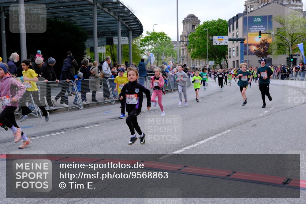 25.04.2026 - Das Zehntel Tim E. http://msf.ph/oto/9568863 25.04.2026 08:55:24 Ziel 1038, 1045, 1050, 1056, 1070, 1304, 1381, 1565, 1614, 1875, 1975, 2037, 2071, 2171, 2387, 2398, 2584, 2650, 2682, 2769, 2780, 3062, 3145, 3237, 3445, 3516, 3893, 3895, 3980, 4006, 4035 meine-sportfotos.de
