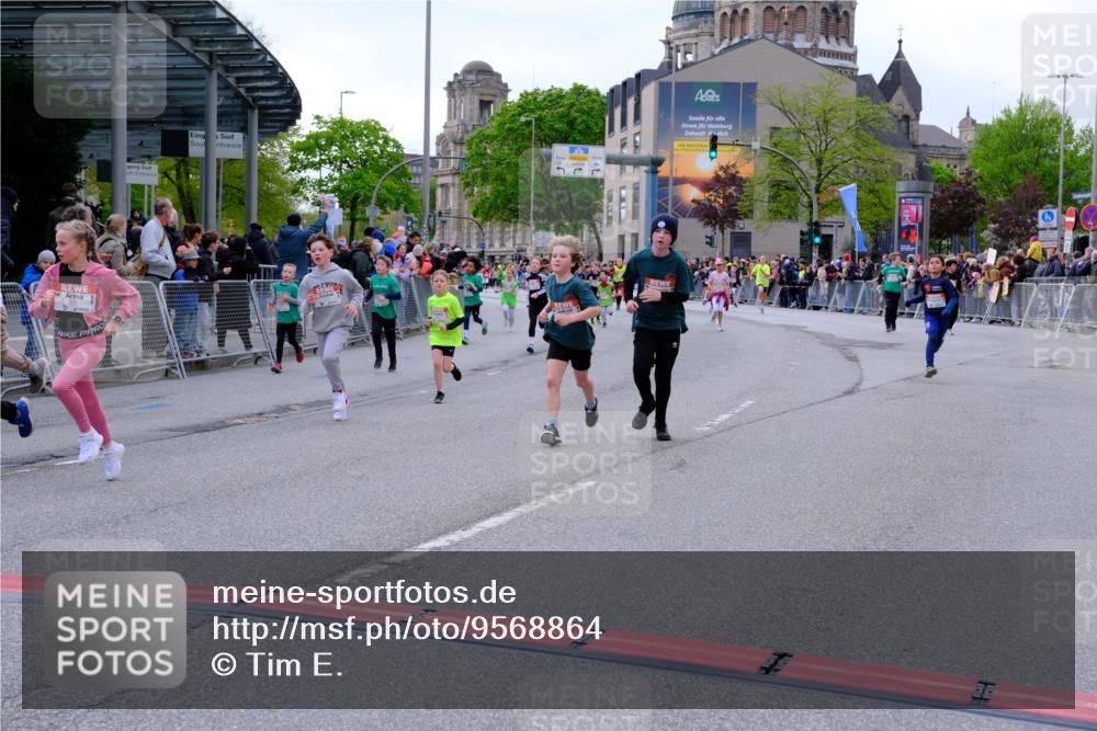 25.04.2026 - Das Zehntel Tim E. http://msf.ph/oto/9568864 25.04.2026 08:55:25 Ziel 1038, 1050, 1056, 1070, 1304, 1381, 1565, 1614, 1875, 1975, 2037, 2071, 2171, 2384, 2387, 2398, 2584, 2682, 2769, 2780, 3062, 3145, 3228, 3237, 3445, 3516, 3893, 3895, 3980, 4006, 4035 meine-sportfotos.de