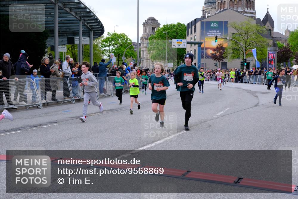 25.04.2026 - Das Zehntel Tim E. http://msf.ph/oto/9568869 25.04.2026 08:55:25 Ziel 1038, 1050, 1056, 1070, 1304, 1381, 1565, 1614, 1875, 1975, 2037, 2071, 2171, 2384, 2387, 2398, 2584, 2682, 2769, 2780, 3062, 3145, 3228, 3237, 3445, 3516, 3893, 3895, 3980, 4006, 4035 meine-sportfotos.de
