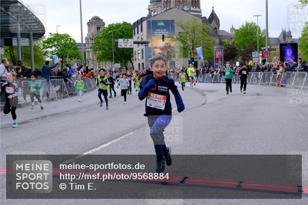 25.04.2026 - Das Zehntel Tim E. http://msf.ph/oto/9568884 25.04.2026 08:55:28 Ziel 1050, 1056, 1070, 1123, 1424, 1875, 1975, 2037, 2071, 2171, 2384, 2387, 2398, 2494, 2527, 2769, 2780, 2964, 3062, 3228, 3237, 3275, 3445, 3516, 3757, 3875, 3893, 3895, 3980, 4006, 4035 meine-sportfotos.de