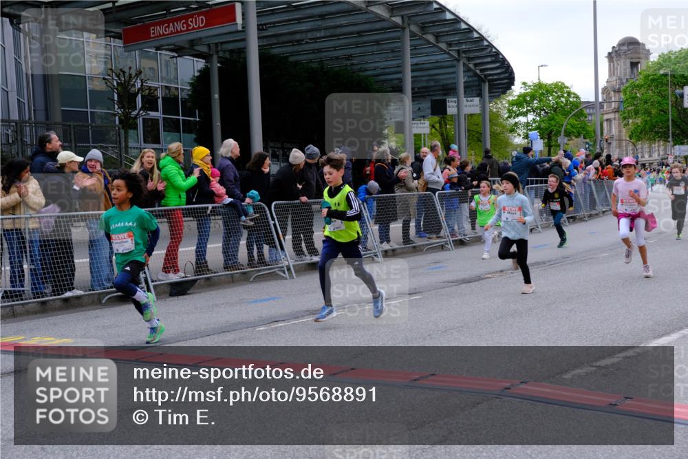 25.04.2026 - Das Zehntel Tim E. http://msf.ph/oto/9568891 25.04.2026 08:55:30 Ziel 1050, 1056, 1070, 1123, 1365, 1388, 1424, 1875, 1898, 2002, 2037, 2071, 2171, 2319, 2384, 2387, 2398, 2494, 2527, 2769, 2780, 2964, 3228, 3237, 3275, 3445, 3516, 3757, 3875, 3893, 3895, 3980, 4006, 4035 meine-sportfotos.de