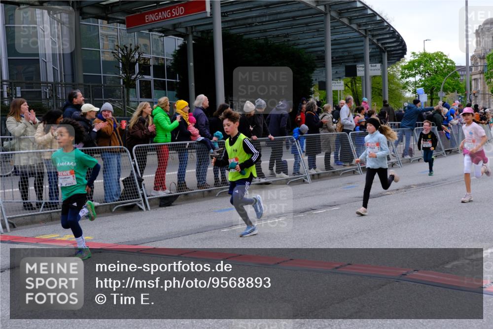 25.04.2026 - Das Zehntel Tim E. http://msf.ph/oto/9568893 25.04.2026 08:55:30 Ziel 1050, 1056, 1070, 1123, 1365, 1388, 1424, 1875, 1898, 2002, 2037, 2071, 2171, 2319, 2384, 2387, 2398, 2494, 2527, 2769, 2780, 2964, 3228, 3237, 3275, 3445, 3516, 3757, 3875, 3893, 3895, 3980, 4006, 4035 meine-sportfotos.de