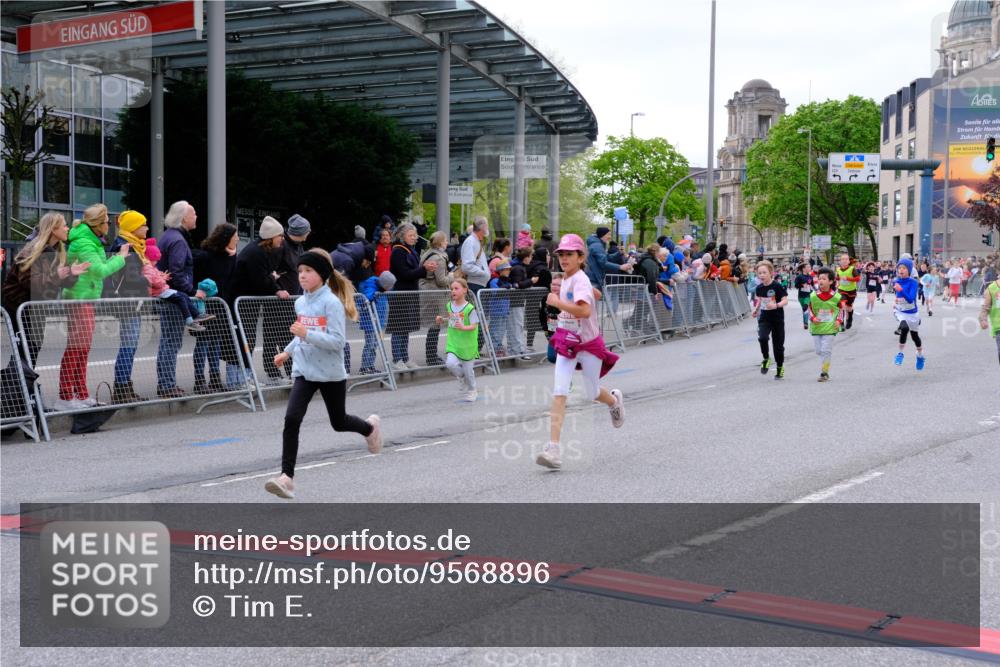 25.04.2026 - Das Zehntel Tim E. http://msf.ph/oto/9568896 25.04.2026 08:55:31 Ziel 1070, 1123, 1365, 1388, 1424, 1875, 1898, 2002, 2037, 2071, 2171, 2319, 2384, 2387, 2398, 2494, 2527, 2769, 2780, 2869, 2964, 3228, 3237, 3275, 3445, 3536, 3757, 3875, 3895, 3980, 4006, 4035 meine-sportfotos.de
