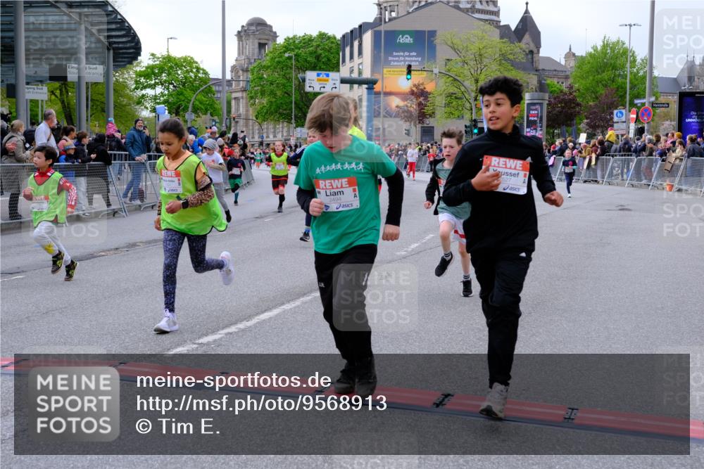 25.04.2026 - Das Zehntel Tim E. http://msf.ph/oto/9568913 25.04.2026 08:55:33 Ziel 1123, 1365, 1388, 1424, 1875, 1898, 2002, 2037, 2071, 2171, 2319, 2384, 2387, 2398, 2494, 2527, 2780, 2869, 2928, 2964, 3080, 3101, 3228, 3234, 3237, 3275, 3536, 3757, 3875, 3895, 4035 meine-sportfotos.de