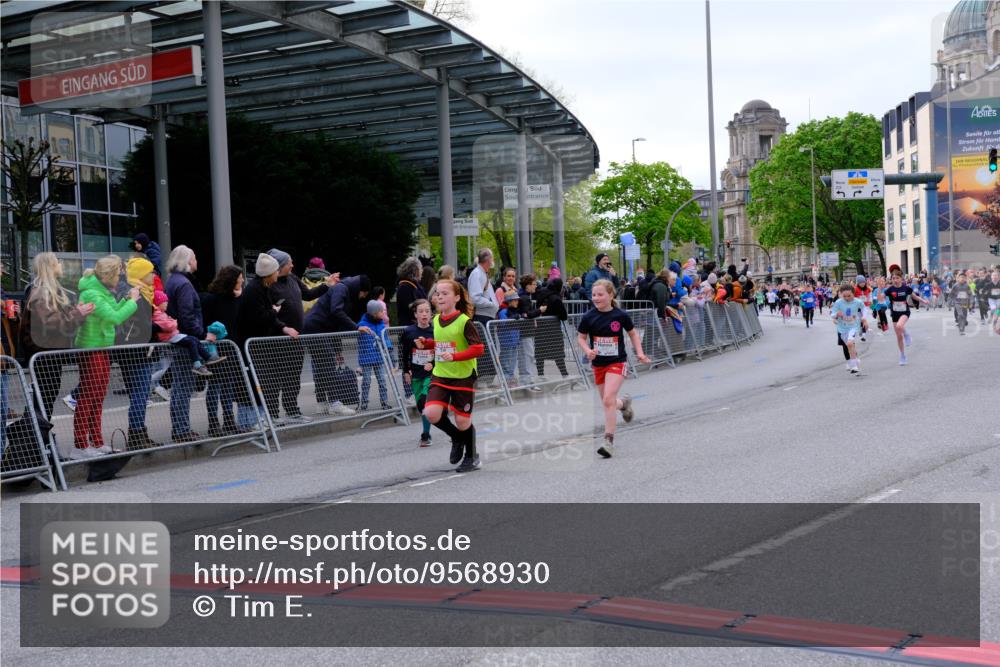 25.04.2026 - Das Zehntel Tim E. http://msf.ph/oto/9568930 25.04.2026 08:55:37 Ziel 1008, 1123, 1155, 1365, 1388, 1424, 1828, 1877, 1898, 2002, 2196, 2207, 2319, 2384, 2494, 2527, 2869, 2928, 2964, 3002, 3080, 3101, 3228, 3234, 3275, 3536, 3757, 3875 meine-sportfotos.de