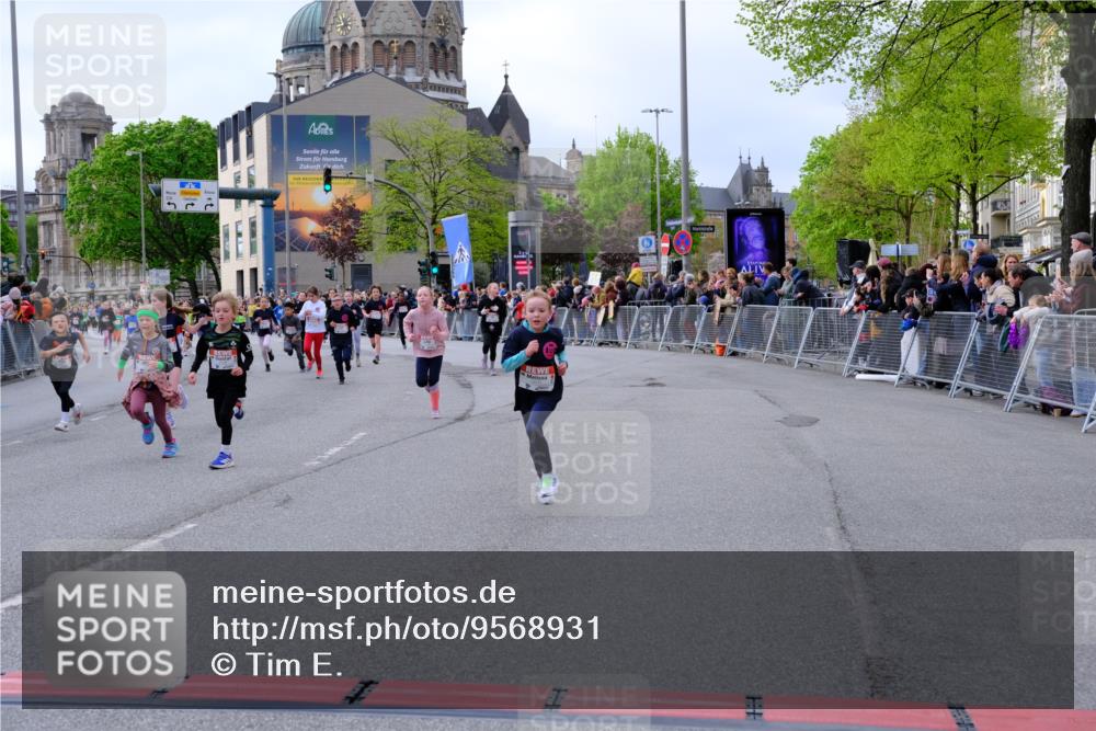 25.04.2026 - Das Zehntel Tim E. http://msf.ph/oto/9568931 25.04.2026 08:55:39 Ziel 1008, 1155, 1365, 1388, 1424, 1828, 1877, 1898, 2002, 2196, 2207, 2296, 2319, 2494, 2527, 2869, 2895, 2928, 3002, 3080, 3101, 3234, 3275, 3354, 3360, 3536, 3745, 3757, 3875, 3975 meine-sportfotos.de