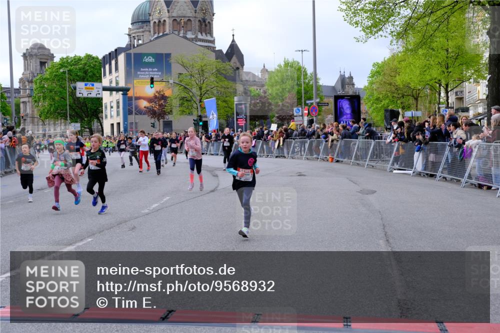 25.04.2026 - Das Zehntel Tim E. http://msf.ph/oto/9568932 25.04.2026 08:55:39 Ziel 1008, 1155, 1365, 1388, 1424, 1828, 1877, 1898, 2002, 2196, 2207, 2296, 2319, 2494, 2527, 2869, 2895, 2928, 3002, 3080, 3101, 3234, 3275, 3354, 3360, 3536, 3745, 3757, 3875, 3975 meine-sportfotos.de