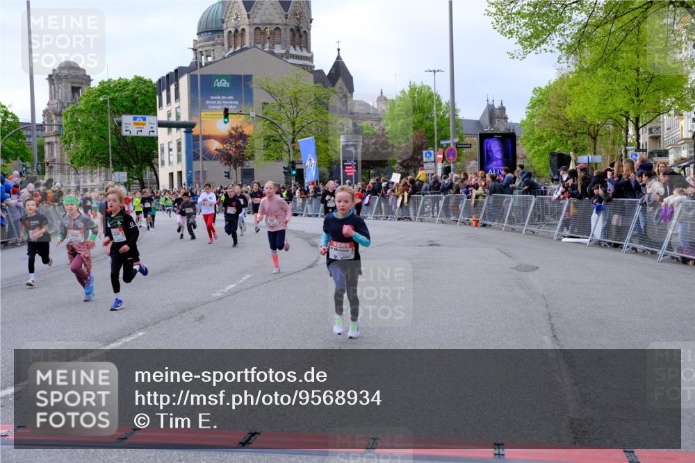 25.04.2026 - Das Zehntel Tim E. http://msf.ph/oto/9568934 25.04.2026 08:55:39 Ziel 1008, 1155, 1365, 1388, 1424, 1828, 1877, 1898, 2002, 2196, 2207, 2296, 2319, 2494, 2527, 2869, 2895, 2928, 3002, 3080, 3101, 3234, 3275, 3354, 3360, 3536, 3745, 3757, 3875, 3975 meine-sportfotos.de