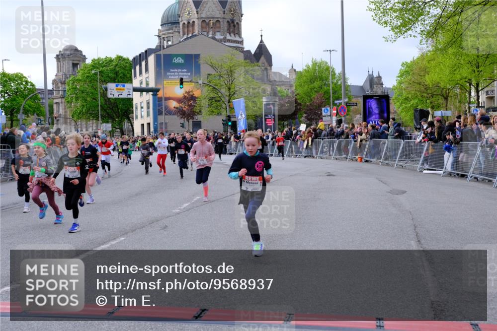 25.04.2026 - Das Zehntel Tim E. http://msf.ph/oto/9568937 25.04.2026 08:55:39 Ziel 1008, 1155, 1365, 1388, 1424, 1828, 1877, 1898, 2002, 2196, 2207, 2296, 2319, 2494, 2527, 2869, 2895, 2928, 3002, 3080, 3101, 3234, 3275, 3354, 3360, 3536, 3745, 3757, 3875, 3975 meine-sportfotos.de