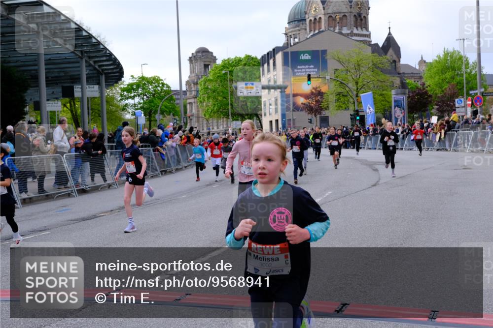 25.04.2026 - Das Zehntel Tim E. http://msf.ph/oto/9568941 25.04.2026 08:55:40 Ziel 1008, 1155, 1365, 1388, 1424, 1828, 1877, 1898, 2002, 2196, 2207, 2296, 2319, 2494, 2527, 2615, 2686, 2869, 2895, 2928, 3002, 3059, 3065, 3080, 3093, 3101, 3234, 3275, 3354, 3360, 3536, 3745, 3757, 3875, 3975 meine-sportfotos.de