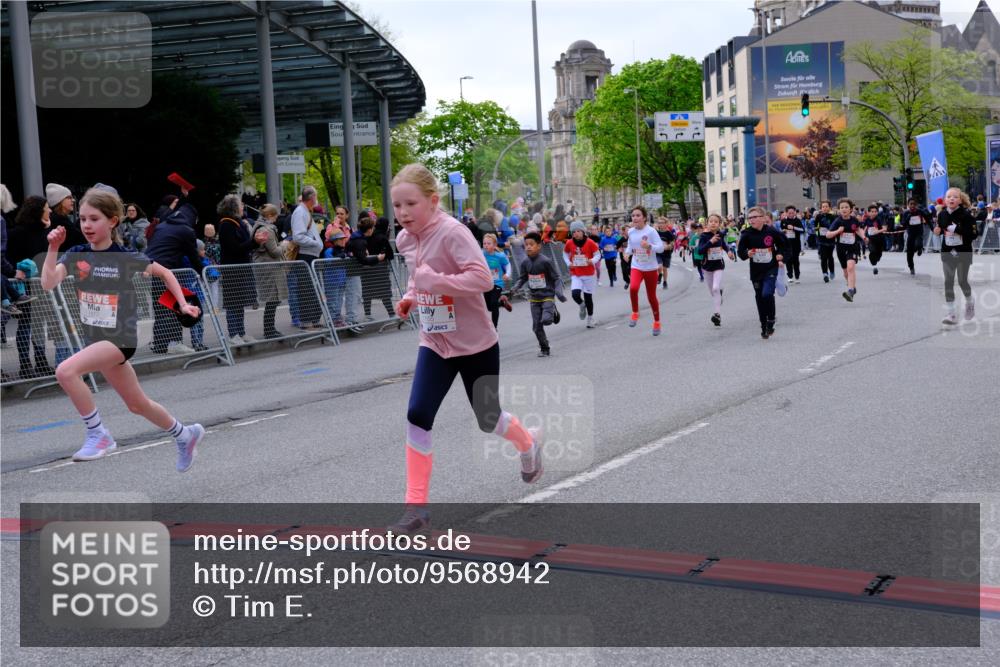 25.04.2026 - Das Zehntel Tim E. http://msf.ph/oto/9568942 25.04.2026 08:55:41 Ziel 1008, 1155, 1365, 1388, 1828, 1877, 1898, 2002, 2196, 2207, 2296, 2319, 2615, 2669, 2686, 2869, 2895, 2928, 3002, 3059, 3065, 3080, 3093, 3101, 3234, 3354, 3360, 3536, 3745, 3975 meine-sportfotos.de