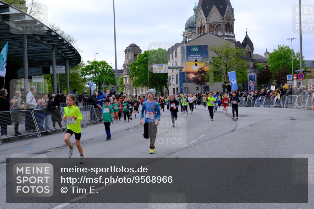 25.04.2026 - Das Zehntel Tim E. http://msf.ph/oto/9568966 25.04.2026 08:55:48 Ziel 1008, 1113, 1131, 1134, 1155, 1307, 1341, 1638, 1639, 1645, 1717, 1740, 1828, 1877, 2108, 2217, 2229, 2296, 2474, 2606, 2615, 2669, 2686, 2895, 3059, 3065, 3093, 3354, 3360, 3745, 3975, 4058 meine-sportfotos.de