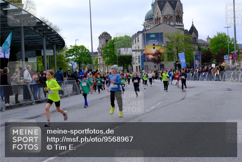 25.04.2026 - Das Zehntel Tim E. http://msf.ph/oto/9568967 25.04.2026 08:55:48 Ziel 1008, 1113, 1131, 1134, 1155, 1307, 1341, 1638, 1639, 1645, 1717, 1740, 1828, 1877, 2108, 2217, 2229, 2296, 2474, 2606, 2615, 2669, 2686, 2895, 3059, 3065, 3093, 3354, 3360, 3745, 3975, 4058 meine-sportfotos.de