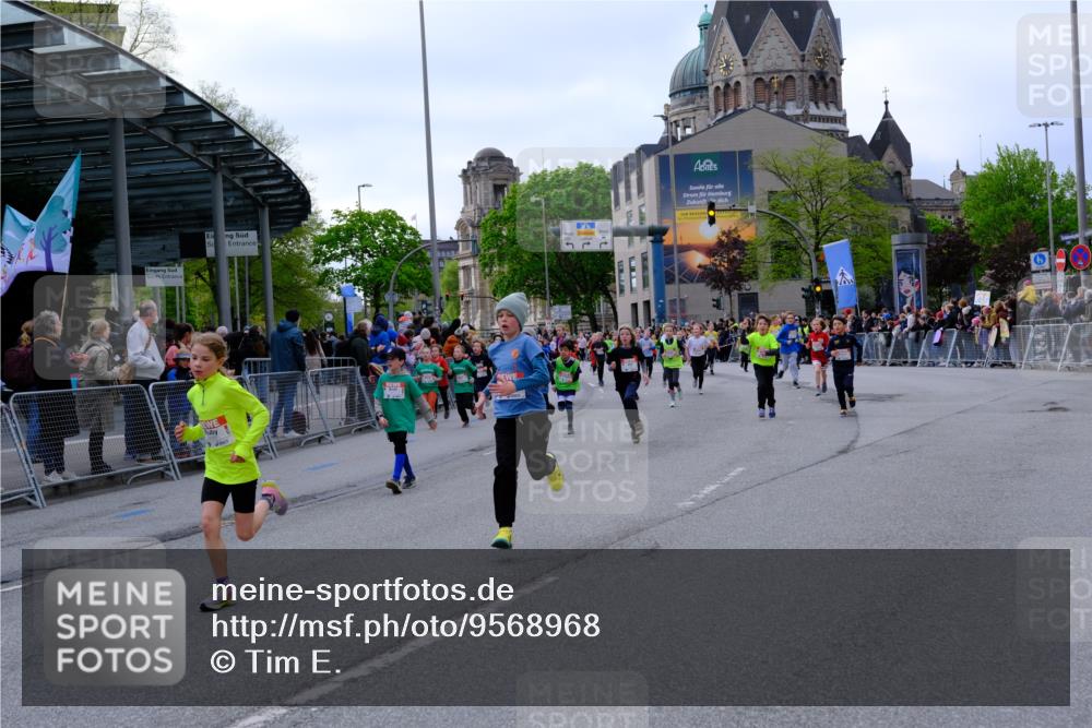 25.04.2026 - Das Zehntel Tim E. http://msf.ph/oto/9568968 25.04.2026 08:55:48 Ziel 1008, 1113, 1131, 1134, 1155, 1307, 1341, 1638, 1639, 1645, 1717, 1740, 1828, 1877, 2108, 2217, 2229, 2296, 2474, 2606, 2615, 2669, 2686, 2895, 3059, 3065, 3093, 3354, 3360, 3745, 3975, 4058 meine-sportfotos.de