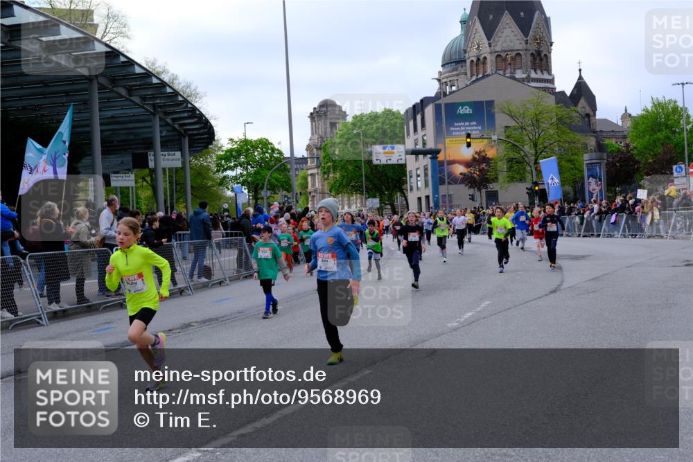 25.04.2026 - Das Zehntel Tim E. http://msf.ph/oto/9568969 25.04.2026 08:55:48 Ziel 1008, 1113, 1131, 1134, 1155, 1307, 1341, 1638, 1639, 1645, 1717, 1740, 1828, 1877, 2108, 2217, 2229, 2296, 2474, 2606, 2615, 2669, 2686, 2895, 3059, 3065, 3093, 3354, 3360, 3745, 3975, 4058 meine-sportfotos.de