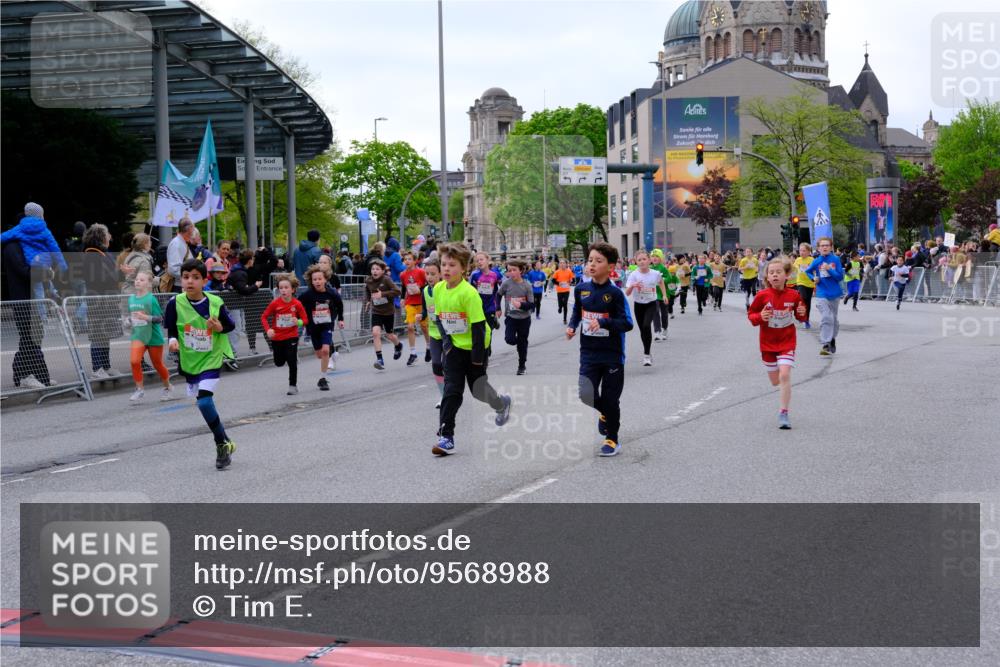 25.04.2026 - Das Zehntel Tim E. http://msf.ph/oto/9568988 25.04.2026 08:55:51 Ziel 1113, 1131, 1134, 1307, 1341, 1575, 1638, 1639, 1645, 1717, 1740, 1963, 1968, 2040, 2108, 2217, 2229, 2463, 2474, 2478, 2565, 2594, 2606, 2607, 2615, 2669, 2686, 2895, 3059, 3065, 3093, 3354, 3360, 3520, 3526, 3844, 3847, 3849, 3963, 3975, 4058 meine-sportfotos.de