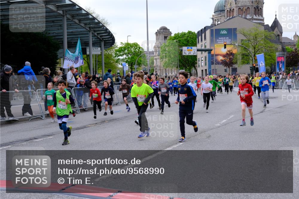 25.04.2026 - Das Zehntel Tim E. http://msf.ph/oto/9568990 25.04.2026 08:55:52 Ziel 1113, 1131, 1134, 1307, 1341, 1575, 1638, 1639, 1645, 1649, 1717, 1740, 1963, 1968, 2040, 2108, 2217, 2229, 2463, 2474, 2478, 2565, 2594, 2606, 2607, 2615, 2669, 2686, 3059, 3065, 3093, 3520, 3526, 3844, 3847, 3849, 3963, 4058 meine-sportfotos.de