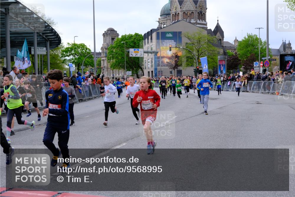 25.04.2026 - Das Zehntel Tim E. http://msf.ph/oto/9568995 25.04.2026 08:55:52 Ziel 1113, 1131, 1134, 1307, 1341, 1575, 1638, 1639, 1645, 1649, 1717, 1740, 1963, 1968, 2040, 2108, 2217, 2229, 2463, 2474, 2478, 2565, 2594, 2606, 2607, 2615, 2669, 2686, 3059, 3065, 3093, 3520, 3526, 3844, 3847, 3849, 3963, 4058 meine-sportfotos.de