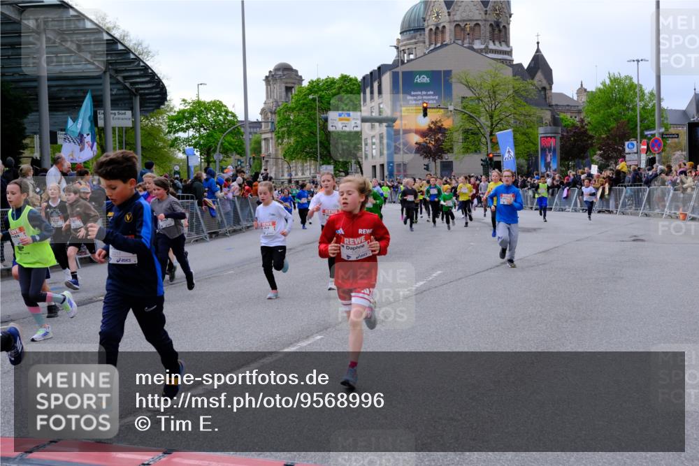 25.04.2026 - Das Zehntel Tim E. http://msf.ph/oto/9568996 25.04.2026 08:55:53 Ziel 1113, 1131, 1134, 1307, 1341, 1369, 1575, 1638, 1639, 1645, 1649, 1717, 1740, 1963, 1968, 2040, 2108, 2217, 2229, 2463, 2474, 2478, 2565, 2594, 2606, 2607, 2669, 3520, 3526, 3844, 3847, 3849, 3963, 4058 meine-sportfotos.de