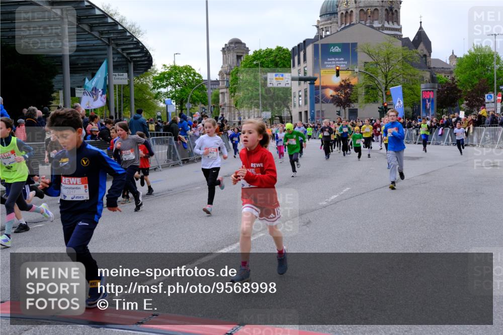 25.04.2026 - Das Zehntel Tim E. http://msf.ph/oto/9568998 25.04.2026 08:55:53 Ziel 1113, 1131, 1134, 1307, 1341, 1369, 1575, 1638, 1639, 1645, 1649, 1717, 1740, 1963, 1968, 2040, 2108, 2217, 2229, 2463, 2474, 2478, 2565, 2594, 2606, 2607, 2669, 3520, 3526, 3844, 3847, 3849, 3963, 4058 meine-sportfotos.de