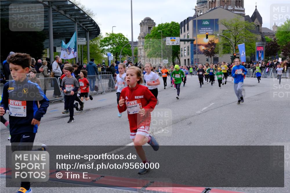 25.04.2026 - Das Zehntel Tim E. http://msf.ph/oto/9569000 25.04.2026 08:55:53 Ziel 1113, 1131, 1134, 1307, 1341, 1369, 1575, 1638, 1639, 1645, 1649, 1717, 1740, 1963, 1968, 2040, 2108, 2217, 2229, 2463, 2474, 2478, 2565, 2594, 2606, 2607, 2669, 3520, 3526, 3844, 3847, 3849, 3963, 4058 meine-sportfotos.de