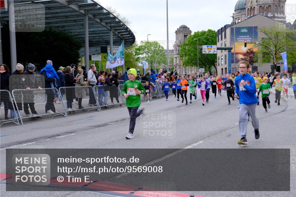 25.04.2026 - Das Zehntel Tim E. http://msf.ph/oto/9569008 25.04.2026 08:55:55 Ziel 1004, 1113, 1126, 1131, 1134, 1302, 1307, 1316, 1341, 1363, 1369, 1562, 1567, 1575, 1638, 1639, 1645, 1649, 1959, 1963, 1968, 2040, 2108, 2217, 2222, 2229, 2323, 2463, 2474, 2478, 2565, 2594, 2606, 2607, 2972, 3196, 3206, 3465, 3520, 3526, 3610, 3715, 3718, 3722, 3803, 3844, 3847, 3849, 3891, 3963, 4058 meine-sportfotos.de