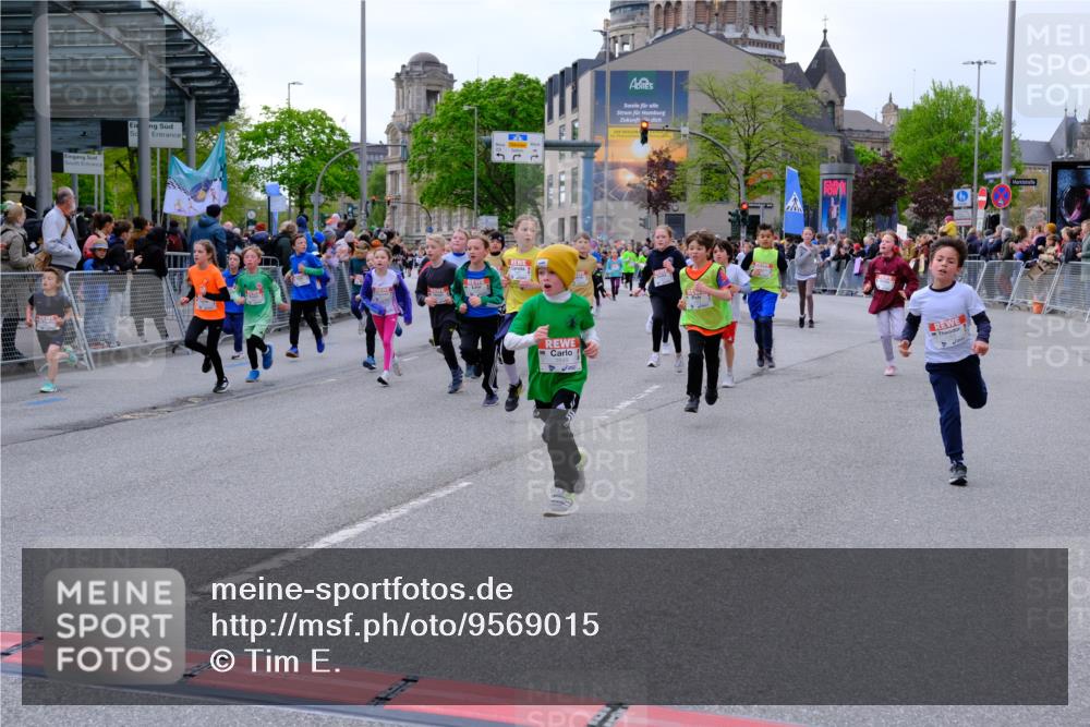 25.04.2026 - Das Zehntel Tim E. http://msf.ph/oto/9569015 25.04.2026 08:55:57 Ziel 1004, 1126, 1131, 1302, 1307, 1316, 1331, 1341, 1363, 1369, 1562, 1567, 1575, 1639, 1645, 1649, 1759, 1762, 1959, 1963, 1968, 2040, 2078, 2217, 2222, 2229, 2323, 2463, 2474, 2478, 2565, 2594, 2607, 2972, 3196, 3206, 3465, 3520, 3526, 3559, 3610, 3715, 3718, 3722, 3803, 3844, 3847, 3849, 3891, 3950, 3963 meine-sportfotos.de