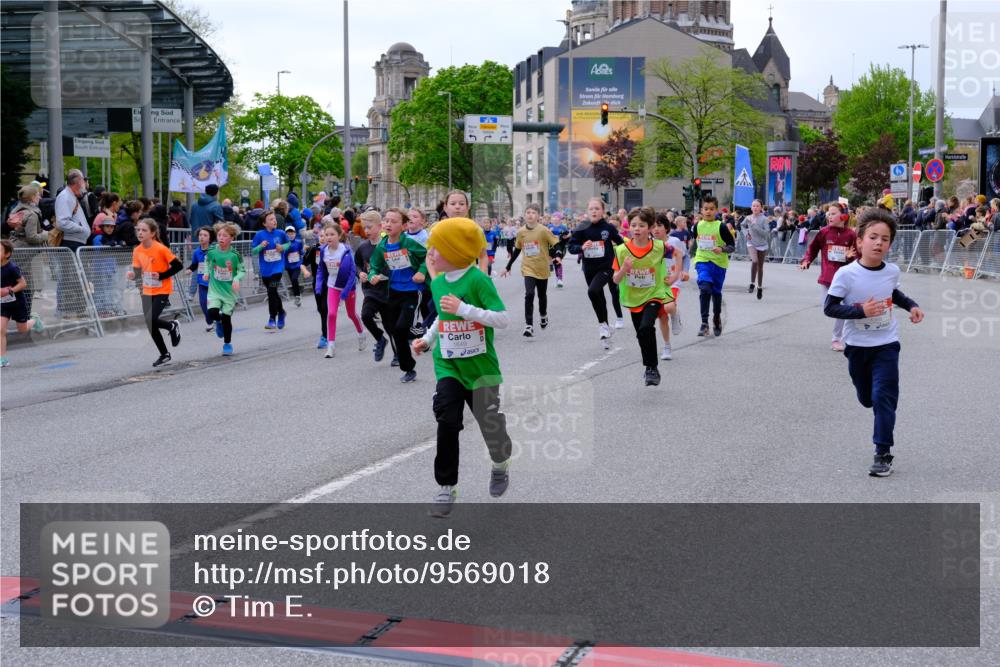 25.04.2026 - Das Zehntel Tim E. http://msf.ph/oto/9569018 25.04.2026 08:55:57 Ziel 1004, 1126, 1131, 1302, 1307, 1316, 1331, 1341, 1363, 1369, 1562, 1567, 1575, 1639, 1645, 1649, 1759, 1762, 1959, 1963, 1968, 2040, 2078, 2217, 2222, 2229, 2323, 2463, 2474, 2478, 2565, 2594, 2607, 2972, 3196, 3206, 3465, 3520, 3526, 3559, 3610, 3715, 3718, 3722, 3803, 3844, 3847, 3849, 3891, 3950, 3963 meine-sportfotos.de