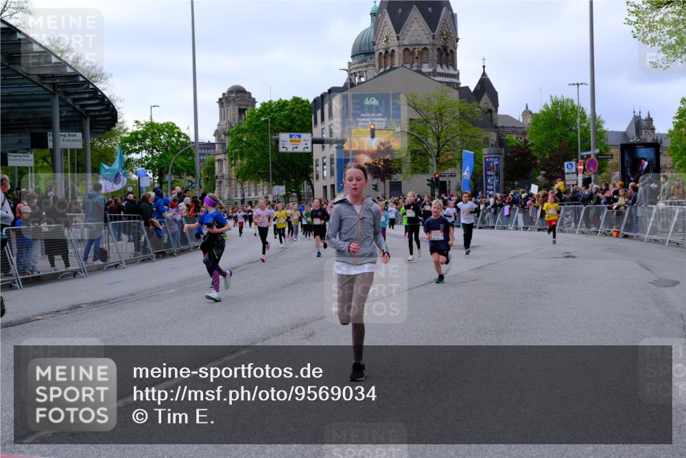 25.04.2026 - Das Zehntel Tim E. http://msf.ph/oto/9569034 25.04.2026 08:56:01 Ziel 1004, 1126, 1257, 1302, 1316, 1331, 1363, 1369, 1562, 1567, 1575, 1649, 1758, 1759, 1762, 1765, 1956, 1959, 1963, 1968, 2040, 2078, 2222, 2323, 2326, 2463, 2478, 2491, 2565, 2594, 2607, 2972, 3196, 3206, 3465, 3498, 3520, 3526, 3559, 3610, 3715, 3718, 3722, 3803, 3844, 3847, 3849, 3891, 3950, 3963, 4008 meine-sportfotos.de