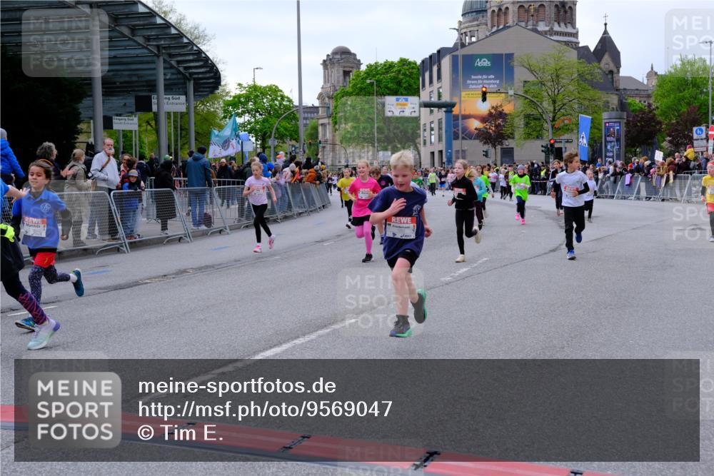 25.04.2026 - Das Zehntel Tim E. http://msf.ph/oto/9569047 25.04.2026 08:56:03 Ziel 1004, 1126, 1257, 1302, 1316, 1331, 1363, 1369, 1511, 1521, 1562, 1567, 1575, 1625, 1649, 1758, 1759, 1762, 1765, 1956, 1959, 2078, 2222, 2323, 2326, 2491, 2607, 2808, 2972, 3048, 3196, 3206, 3465, 3498, 3559, 3610, 3683, 3685, 3715, 3718, 3722, 3803, 3891, 3946, 3950, 3963, 4008 meine-sportfotos.de